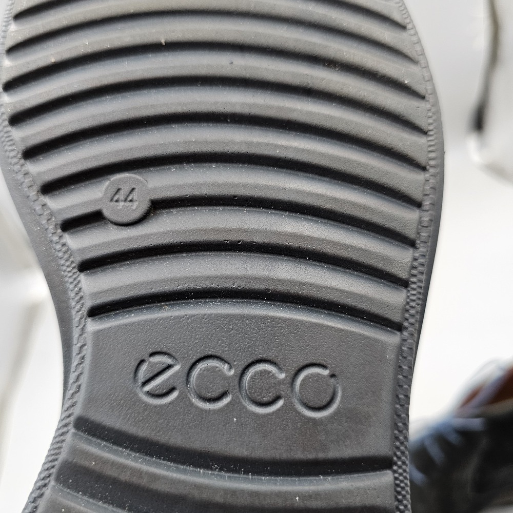 Ecco Men's Size 10 EUC Hybrid Black Nubuck Leather Blue Sole Chukka Boots Shoes - Picture 8 of 8